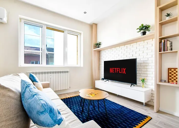 Skyline View - Very - Metro - Washer&dryer *