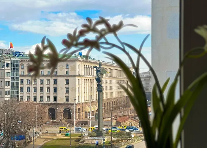Skyline View - Very - Metro - Washer&dryer * Sofia
