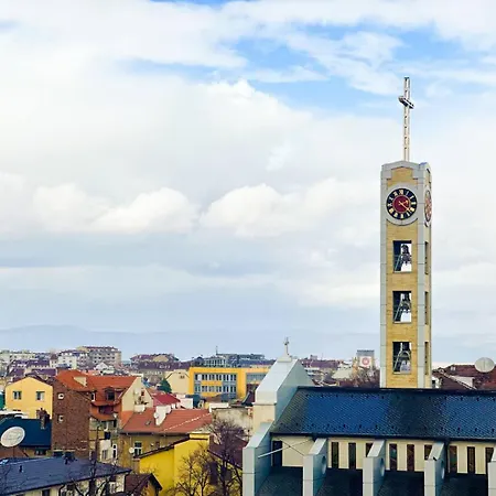 Skyline View - Very - Metro - Washer&dryer *