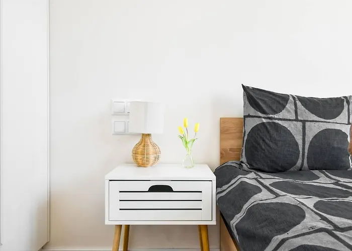 Skyline View - Very - Metro - Washer&dryer סופיה